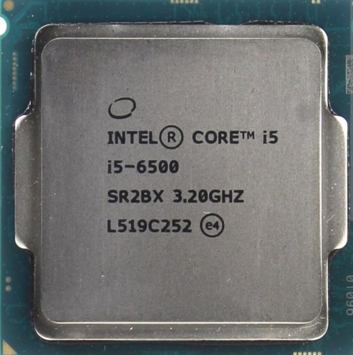 Kompyuter sotiladi bez monitor xolati alo  barter bor Noutbookga