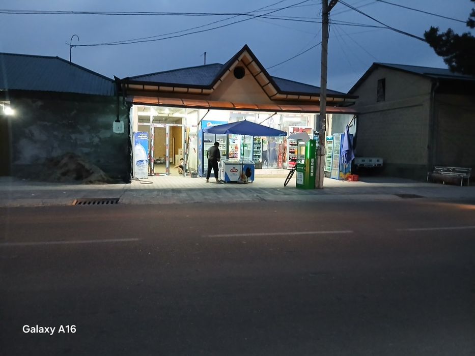 Ijara uchun oylik toʻlov keliwiladi. Suv, svet, gaz ,wf ,kamera  bor