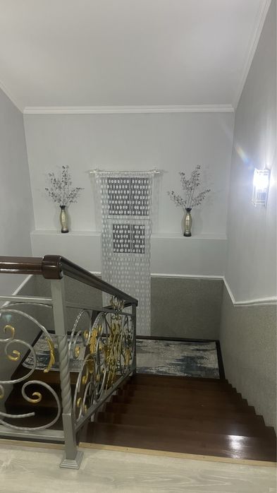 Дом 2 этажный большой