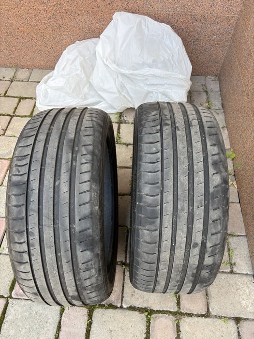 Продам шины 245/40/20