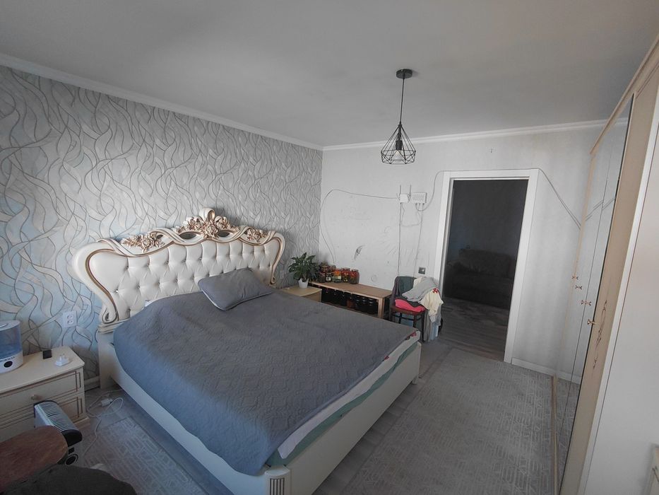 Продам дом в центре Пришахтинска