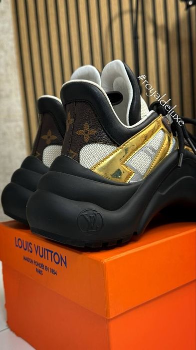 Adidași damă Louis Vuitton