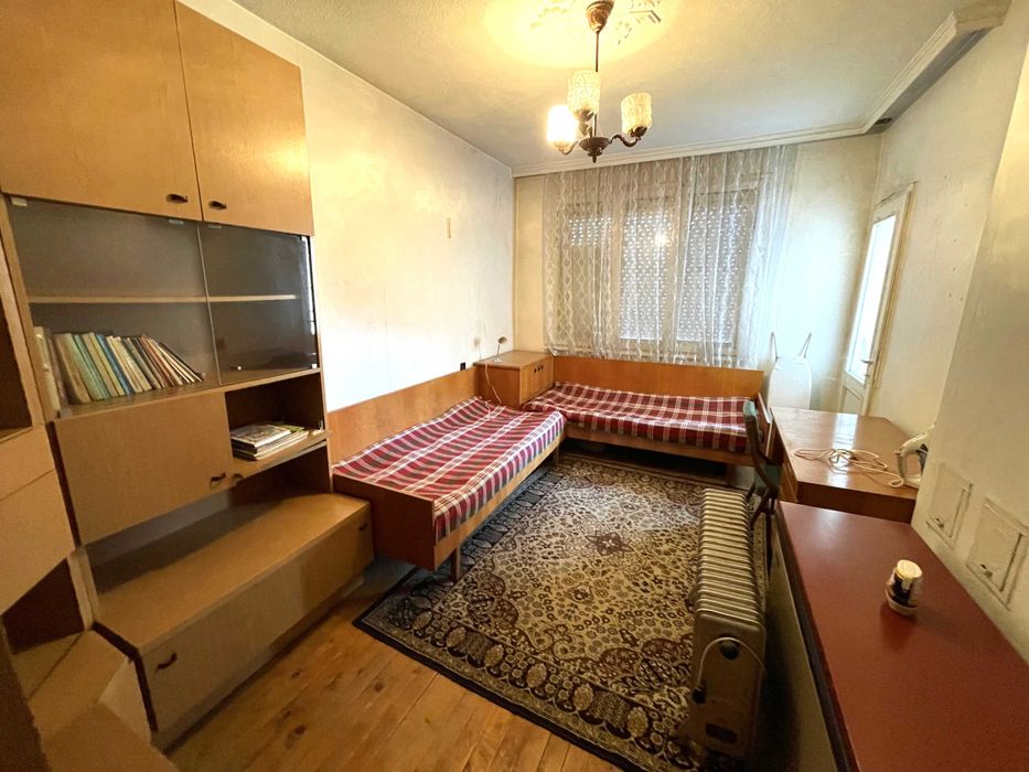 Продава се Многостаен апартамент в Хасково, Овчарски - 119 кв.м за 750 €/кв.м - Снимка #1