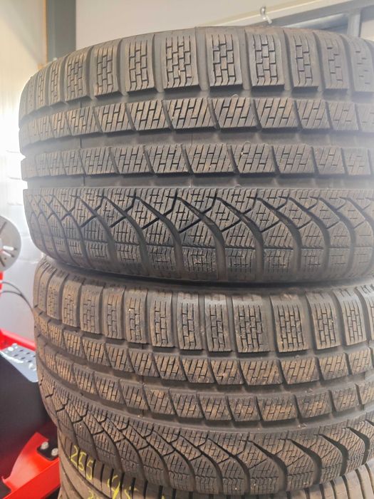 2бр. зимни гуми 255/45/19 Pirelli