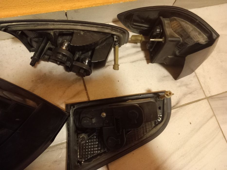 Vînd stopuri ford s-max fumuri