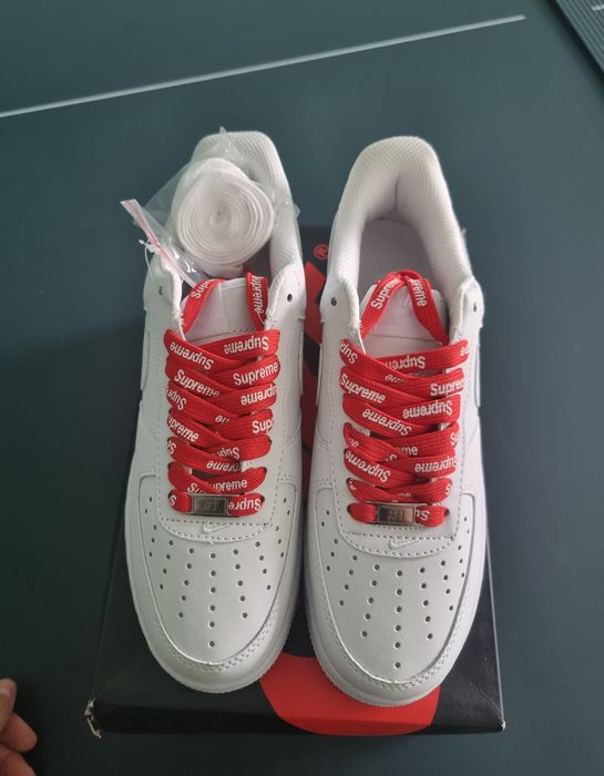 Air Force 1 Supreme albi