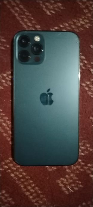 IPhone 12pro feys ochb qogan yoqb berad 50minga tru bor 128t