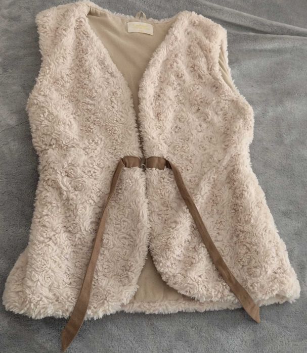 Детски елек за момиче 146