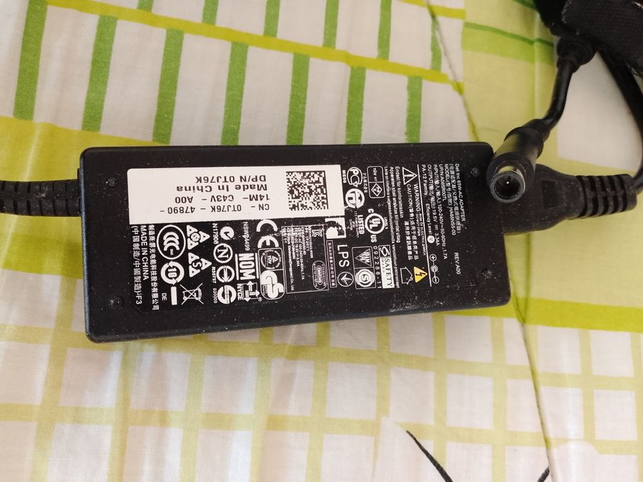 Зарядка на ноутбук DELL