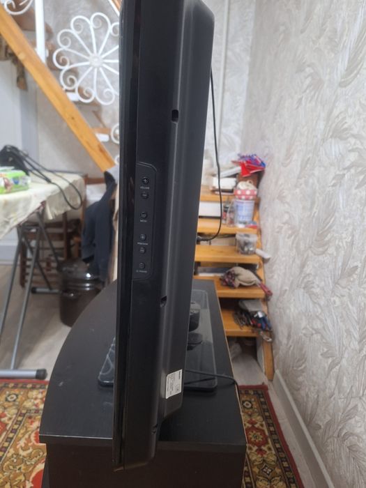 Продам телевизор 15000