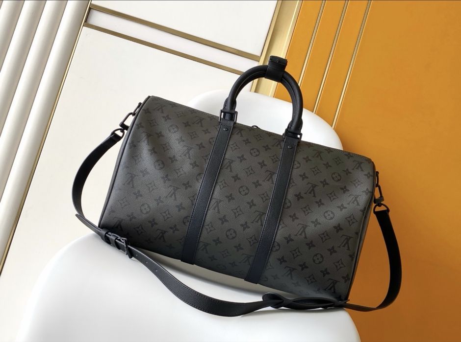 Louis Vuitton чанта сак