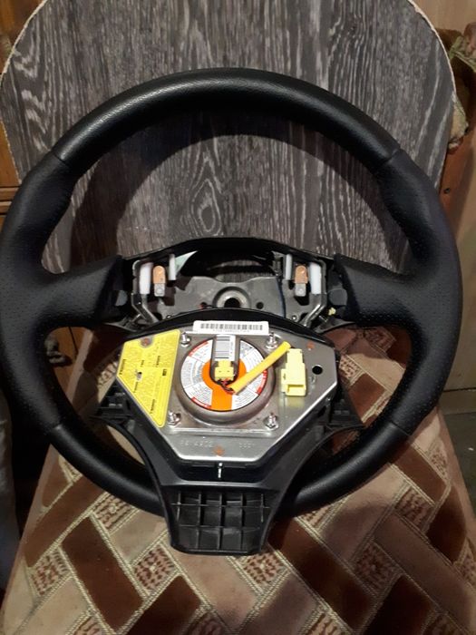 Кожаный руль Тойота