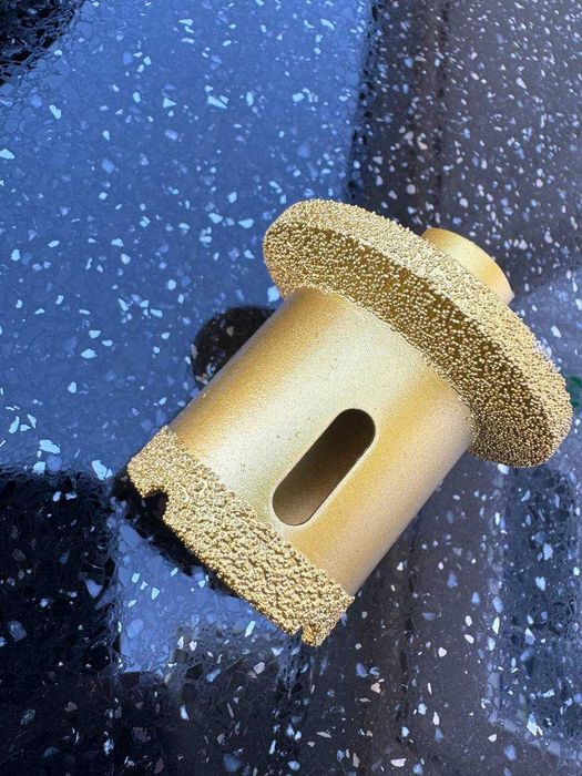 Универсальная алмазная коронка для точных отверстий