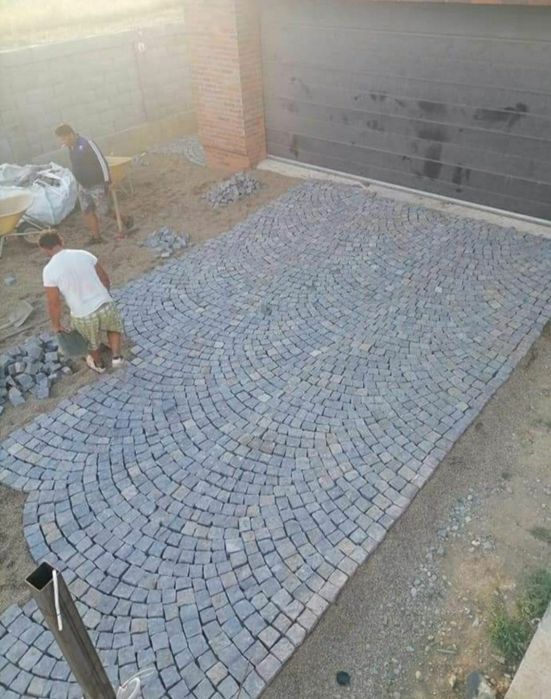 Vând piatră și montez