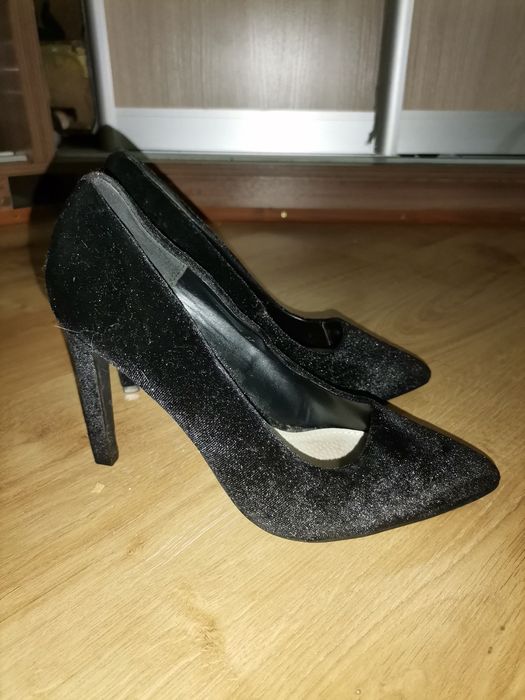 Продаю туфли фетровые