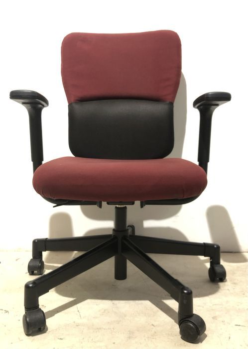 16 Buc. Scaun de Birou Steelcase; Scaun Ergonomic cu Reglaje Multiple