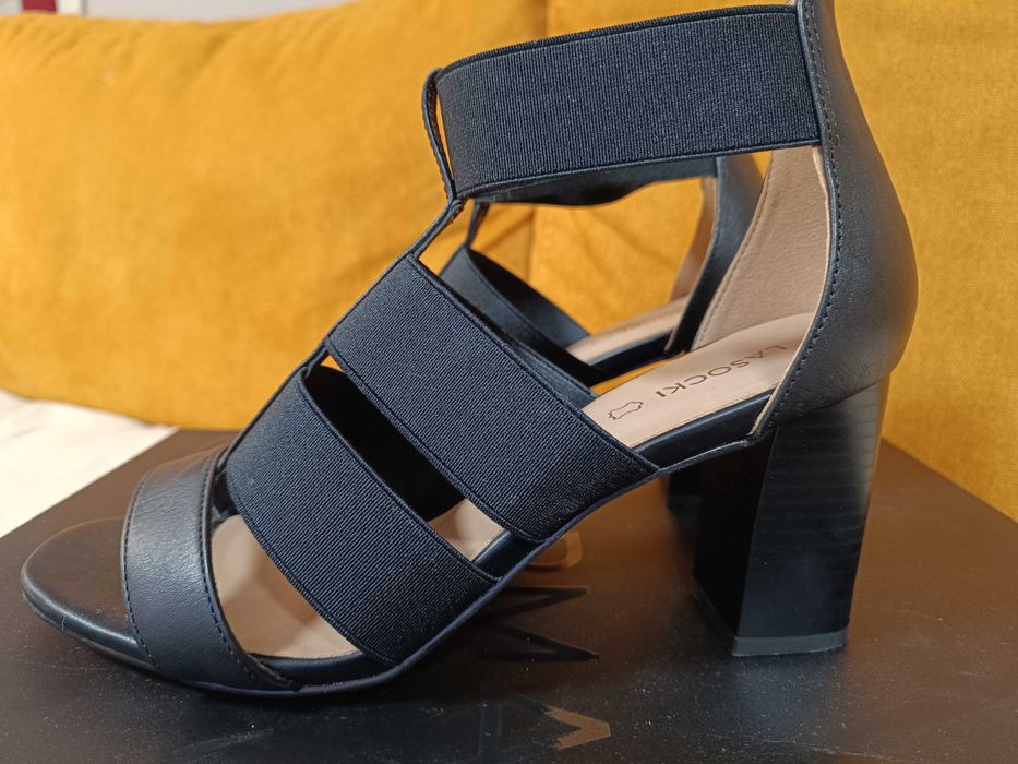 Дамски обувки / сандали