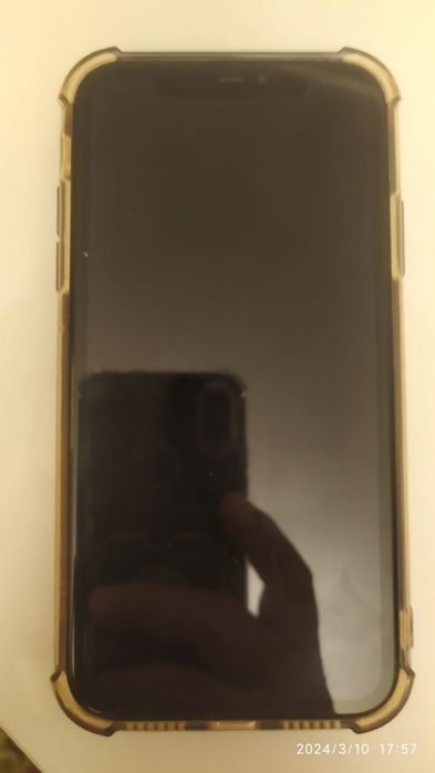 IPhone 11 продам, есть коробка, 64 ГБ, черный