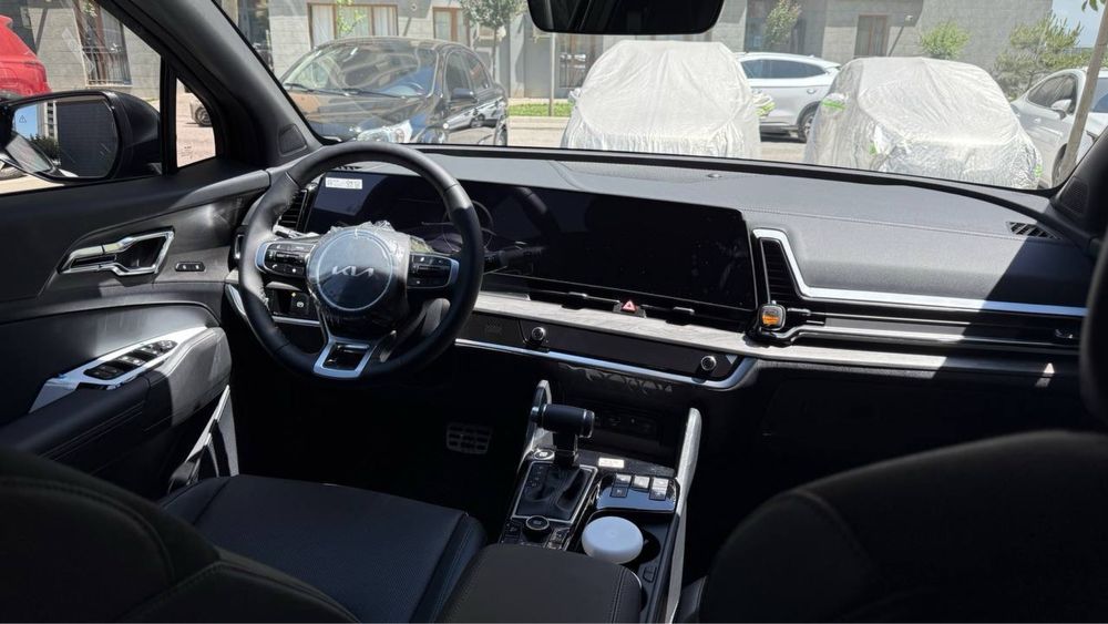 Kia Sportage Premium FWD 1 800