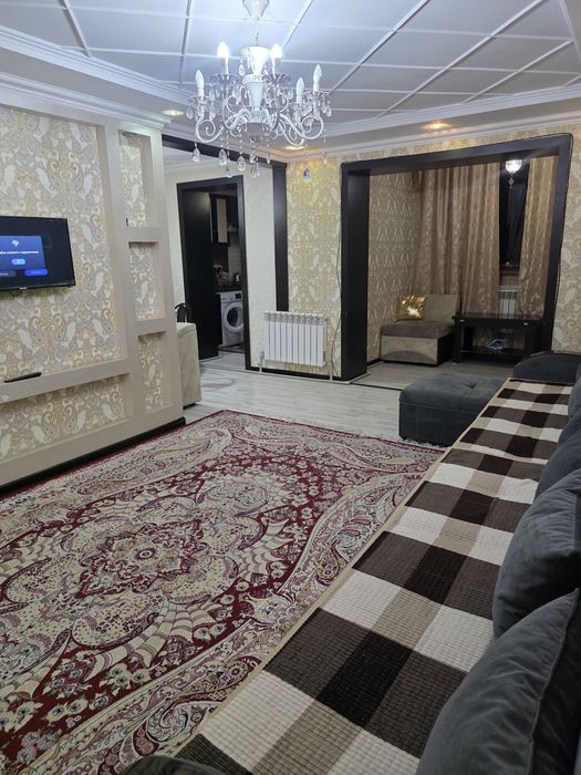 Сдается 2 ком центре Момышулы 15000
