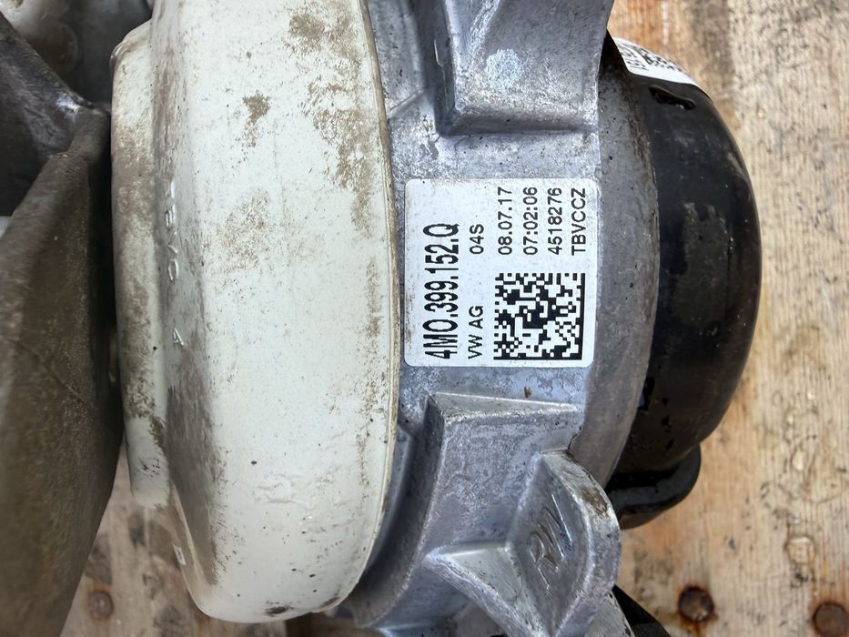 тампони двигател Audi A6 C8 A7 C8 A8 D5 Q7 Q8 4M0399152Q 4M0399151K