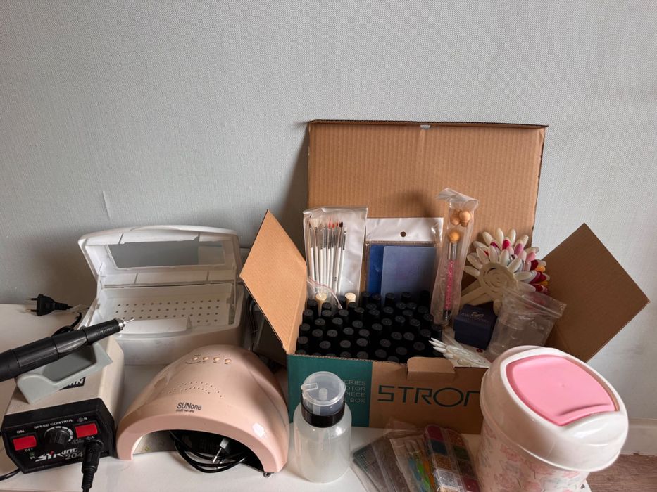 Стартовый набор для мастера маникюра