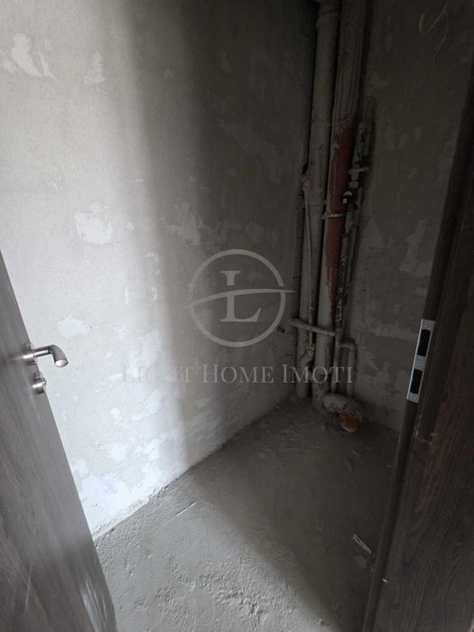 Продава се Тристаен апартамент в Пловдив, Център - 107 кв.м за 2524 €/кв.м - Снимка #13