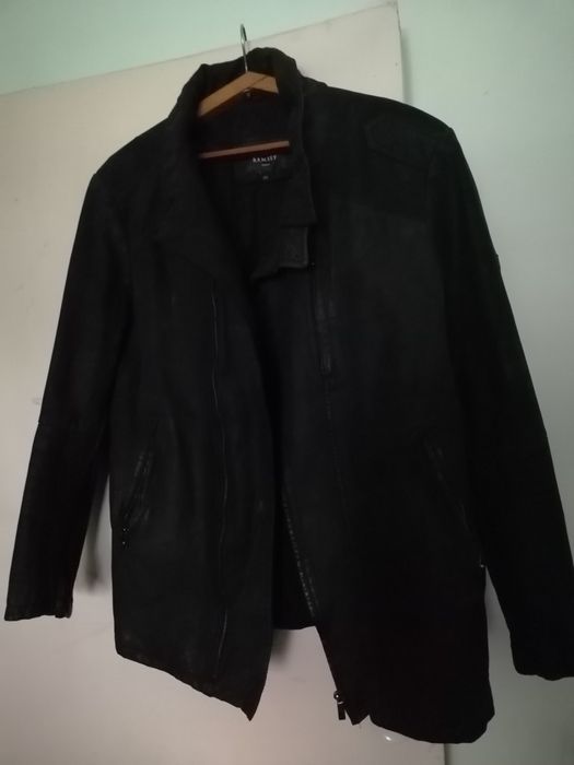 Продам кожаные куртки.