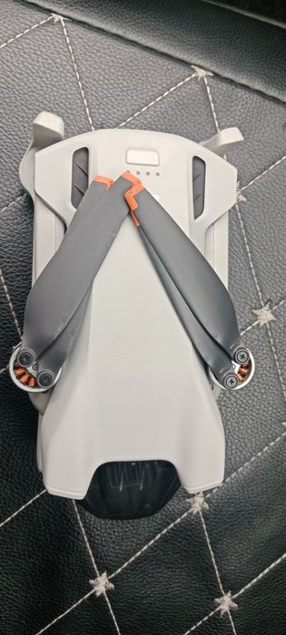 Продам Дрон dji mini 3 можно разукомплектовать
