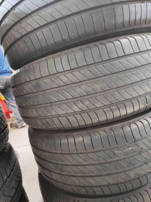 4бр.летни гуми 235/55/19 Michelin