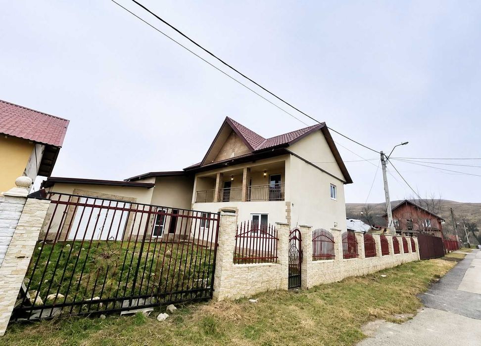 Teren intravilan si vila, Zece Prajini, Dagata, IASI - super pret