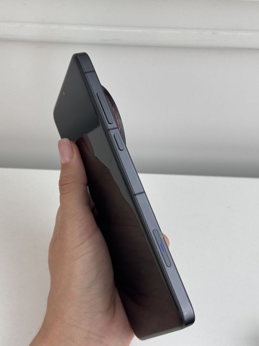Vivo x200 ultra 16/512 Doar 36 de cicluri de încărcare a bateriei!
