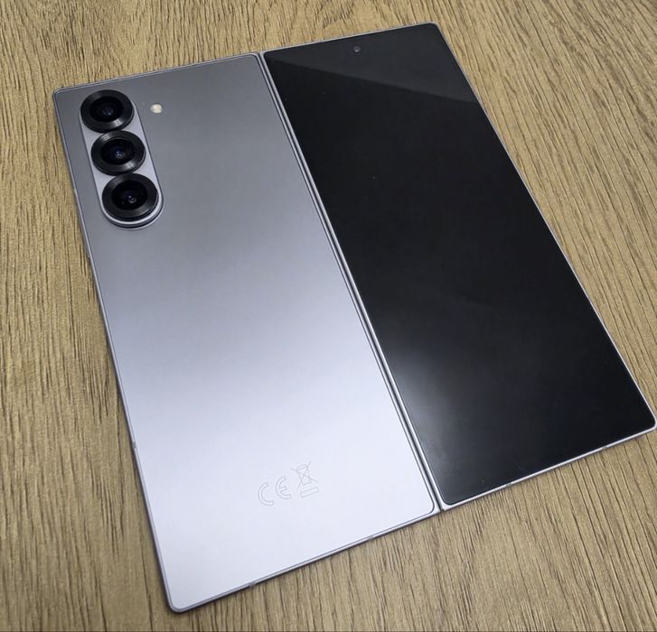Samsung galaxy z fold 6