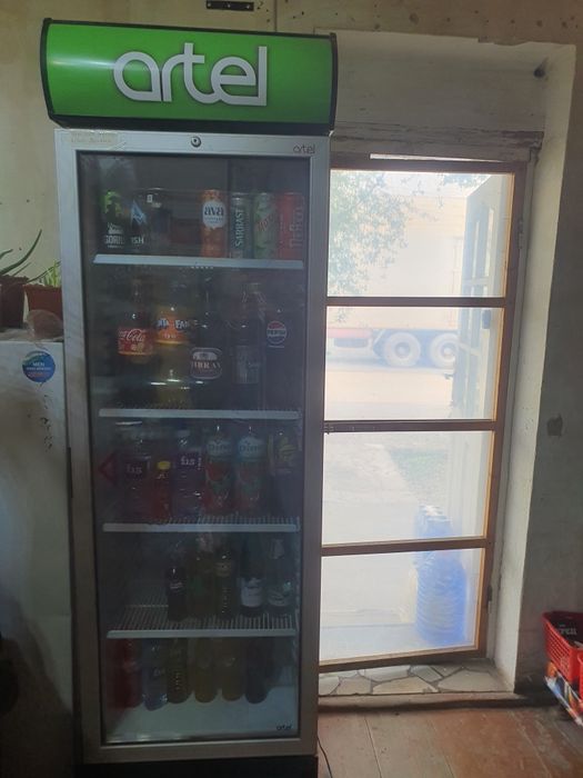 2ta Xaladelnik sotiladi