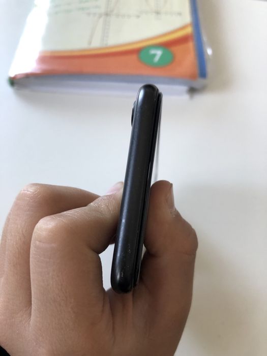 Айфон 7 в идеалном состояние