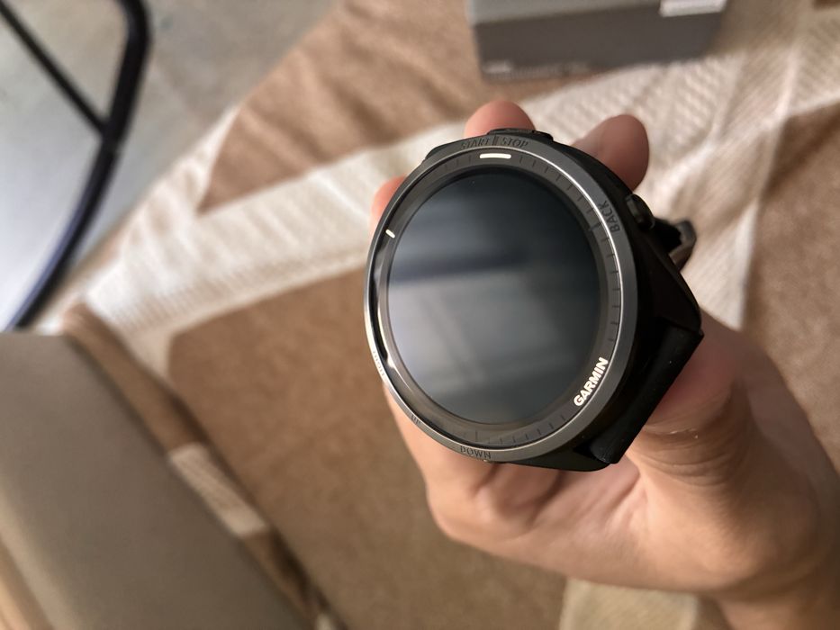 Продам Garmin Forerunner 965