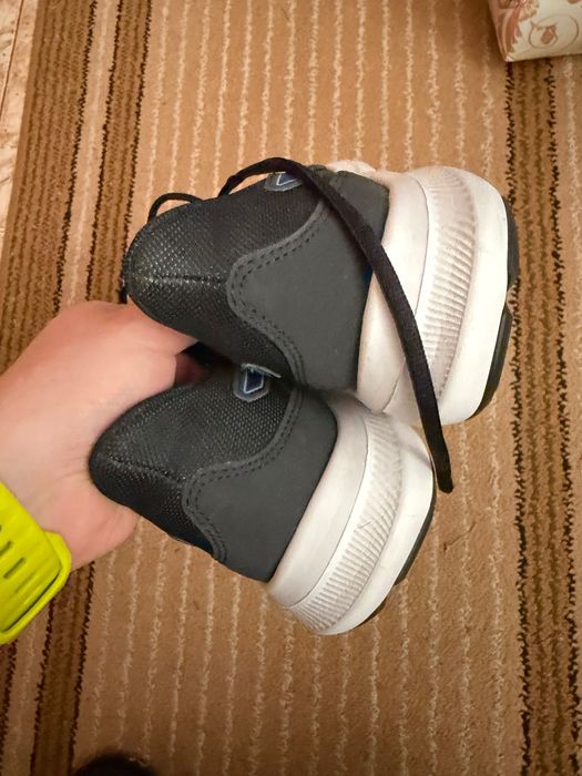 Asics Маратонки за бягане Jolt 4