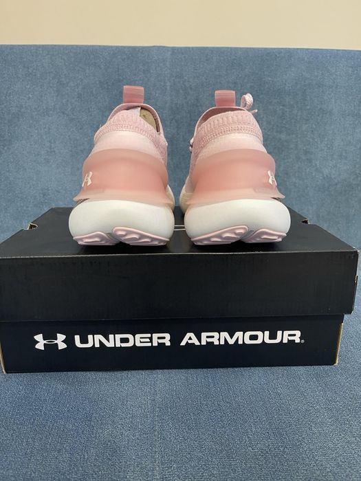 Нови Under Armour Phantom Hovr 3