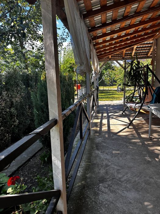 Casă de vânzare în Frumușani, 4 camere, 2100 mp teren