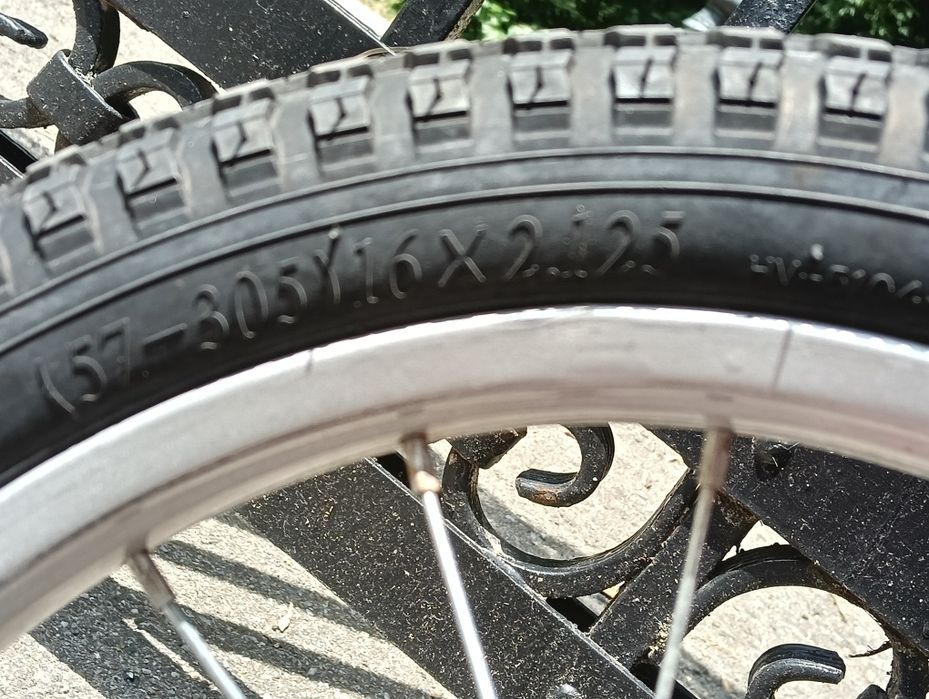 Bicicletă pentru fete