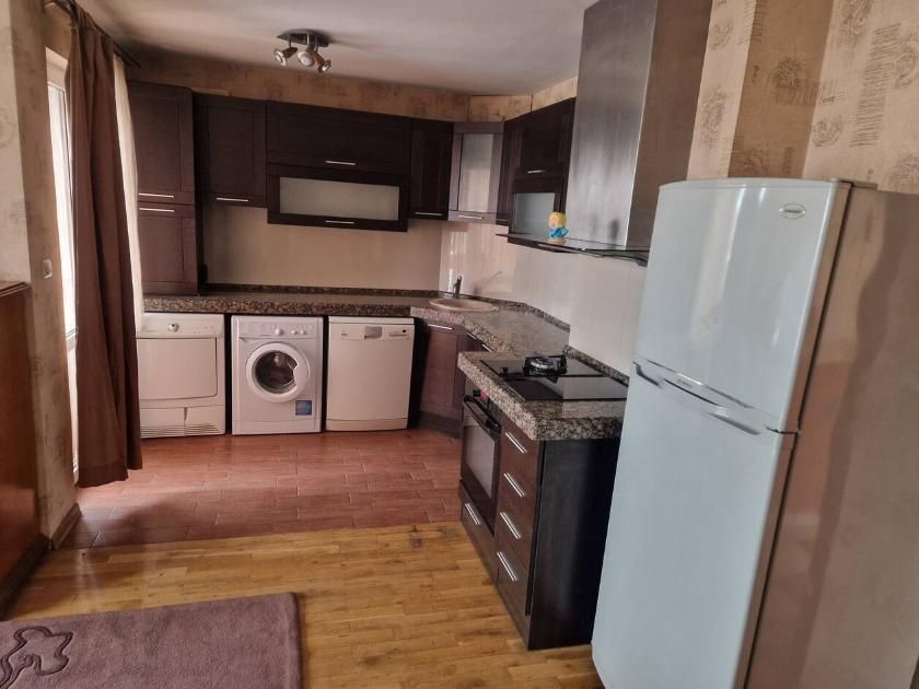 Дава се под наем Тристаен апартамент в Пловдив, Съдийски - 86 кв.м за 510 € - Снимка #1