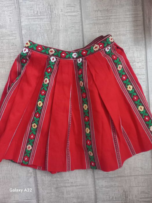 Valnic fete realizat manual