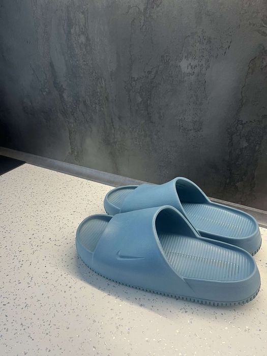 Nike calm slides