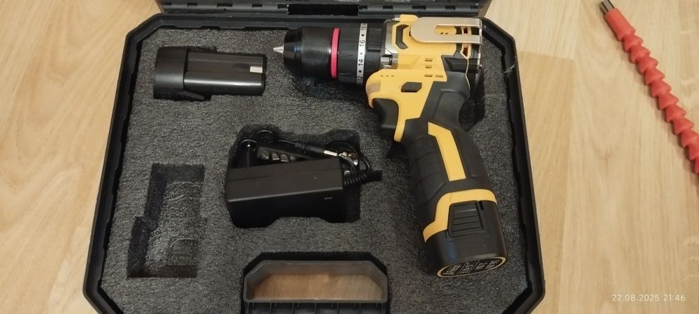 Шуруповерт Ubay Tool модели UBAY-CD1015C.