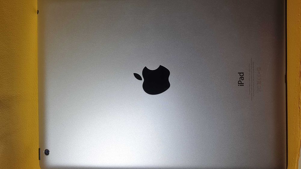 IPAD 4 16gb прекрасное состояние