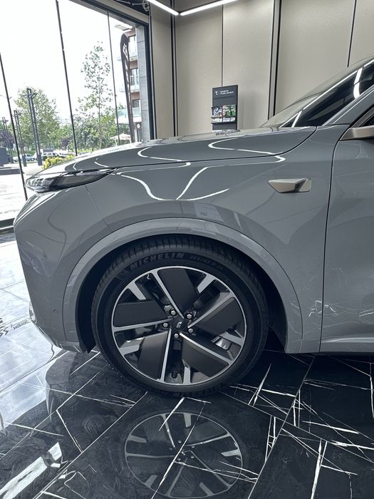 Lixiang L9 Ultra Suv
