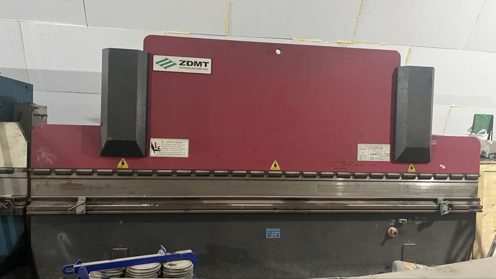 Листогибочный станок