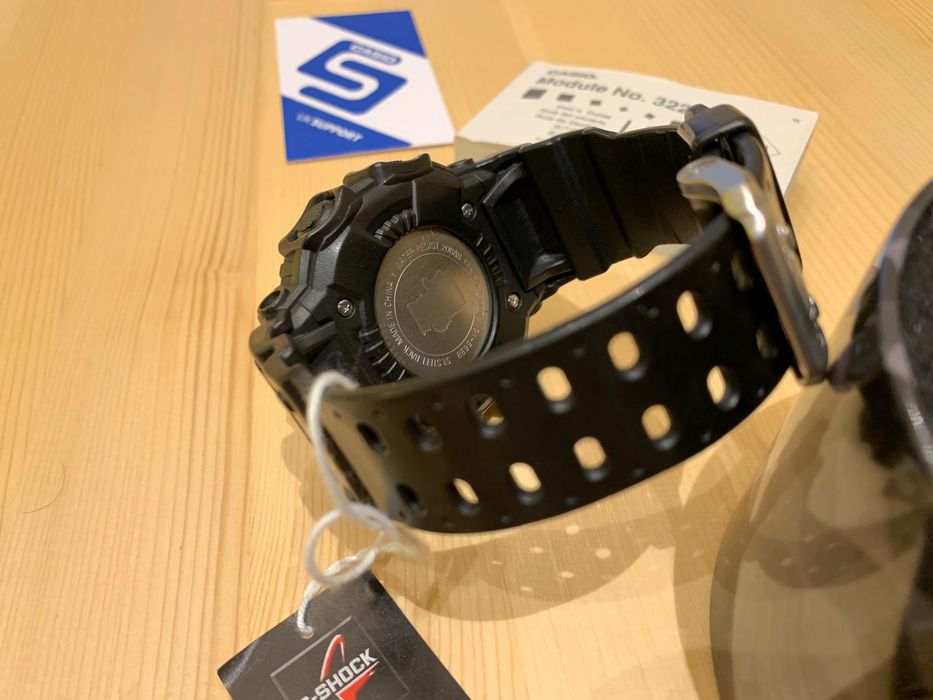 Ceas Casio G SHOCK "GORILLAZ" Russel Hobbs GX-56BBGRLR