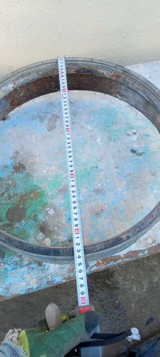 Продаётся люк! Для промышлены  челей.