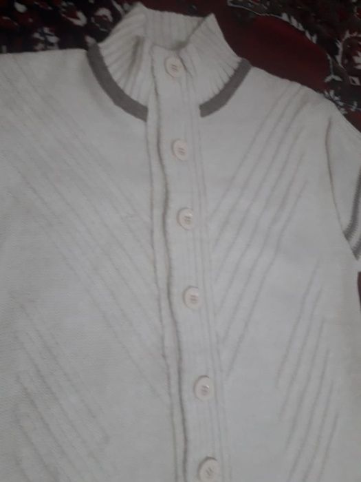 Продаю свитера мужские